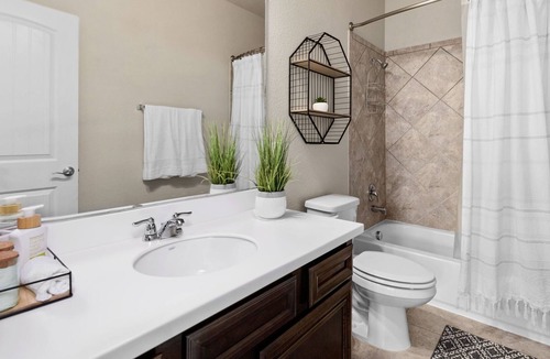 Timberwood Park House | 🌁 Hilltop Casa | Chef Kitchen, Gated Entry, Office