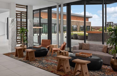 South Arlington Hotel | Hilton Garden Inn Grand Prairie At EpicCentral