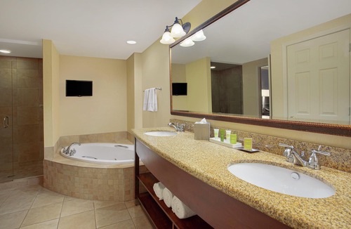 Tougaloo Hotel | Hilton Jackson