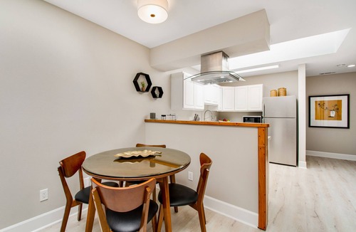 Port Angeles Hotel | Historic downtown loft near shopping & restaurants with WiFi & full kitchen