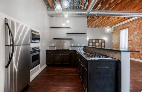 Spring Hill Apartment | Historic Luxury on Main Street in Spring Hill