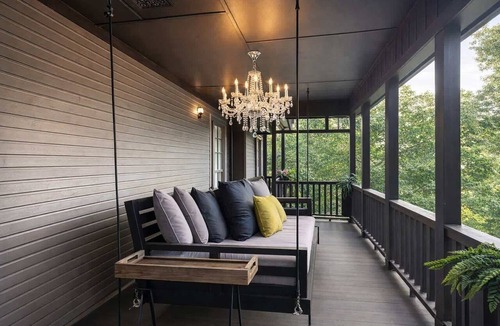 McKinney House | Historic McKinney Home: Walk to Square, sleeps 12.