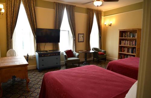 Las Vegas Hotel | Historic Plaza Hotel