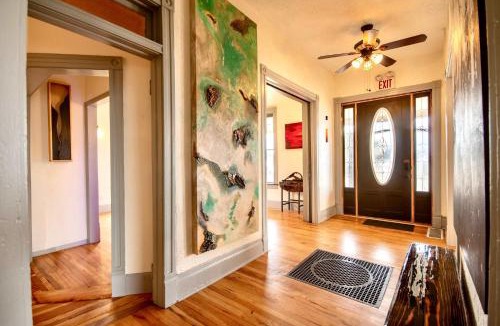 Raton House | Historic Queen Anne Art House Walk to Downtown