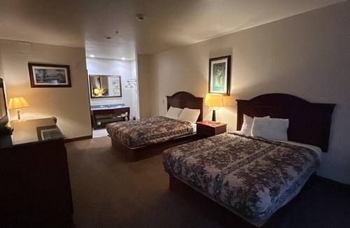 Kiowa Hotel | HiWay Inn Express Kiowa Hwy 69