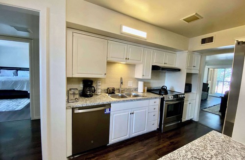 Lubbock Apartment | Hoff Gardens 40 - 3BR 2BA - Downtown Lubbock