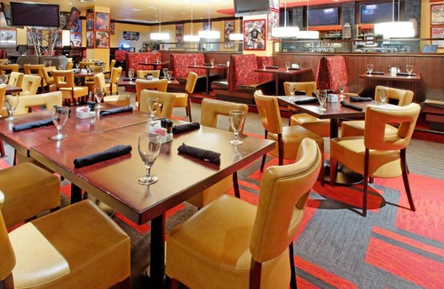 North Arlington Hotel | Holiday Inn Arlington Northeast by IHG