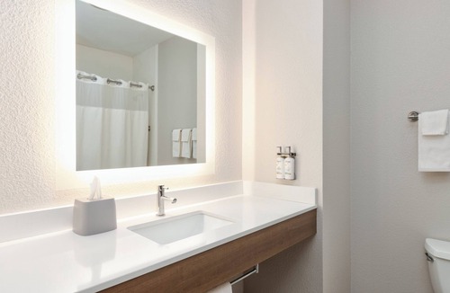 Amarillo Hotel | Holiday Inn Express Amarillo South by IHG