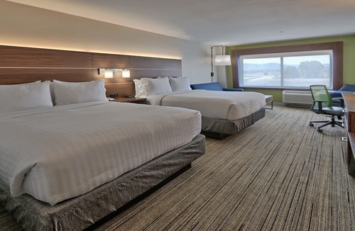 Broomfield Hotel | Holiday Inn Express and Suites Broomfield by IHG