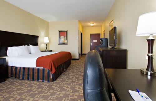 Ira Hotel | Holiday Inn Express and Suites Snyder, an Ihg Hotel