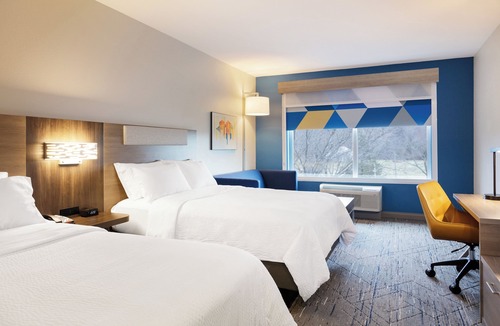 Garden City Hotel | Holiday Inn Express Garden City East by IHG