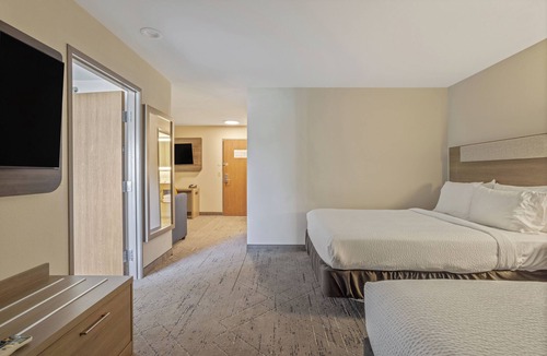 Torrington Hotel | Holiday Inn Express Hotel & Suites Torrington by IHG