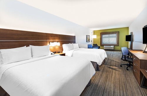 Ozona Hotel | Holiday Inn Express Hotel & Suites Ozona by IHG