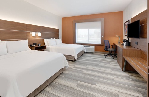 Mitchell Hotel | Holiday Inn Express Mitchell by IHG