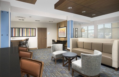North San Antonio - SAT Hotel | Holiday Inn Express & Suites San Antonio North - Windcrest by IHG