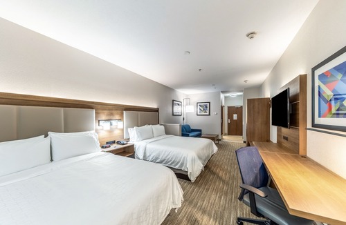 Fossil Creek Hotel | Holiday Inn Express & Suites Fort Worth - Fossil Creek by IHG