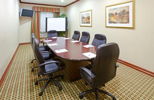 Fossil Creek Hotel | Holiday Inn Express & Suites Fort Worth - Fossil Creek by IHG