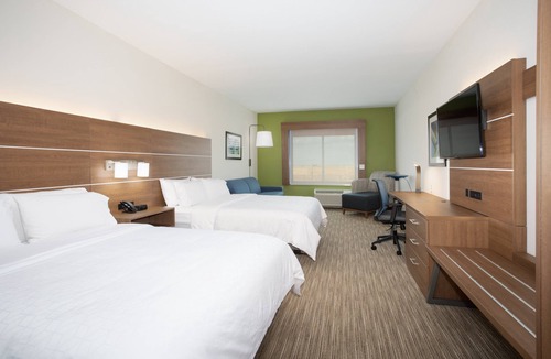 Goodland Hotel | Holiday Inn Express & Suites Goodland I 70 by IHG