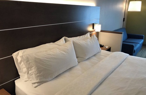 Hannibal Hotel | Holiday Inn Express & Suites Hannibal - Medical Center by IHG