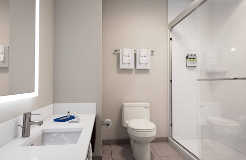 Prosper Hotel | Holiday Inn Express & Suites Prosper South - Frisco by IHG