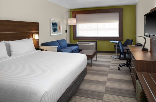 Cypress Hotel | Holiday Inn Express & Suites Houston NW - Cypress Grand Pky by IHG