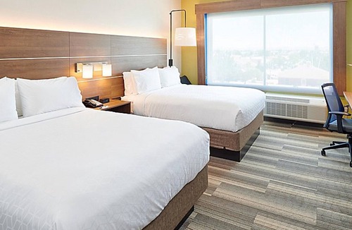 El Paso Hotel | Holiday Inn Express & Suites El Paso - Sunland Park Area by IHG