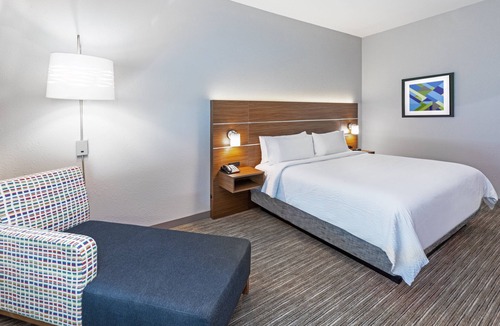 Northside Hotel | Holiday Inn Express & Suites Houston – Downtown North by IHG