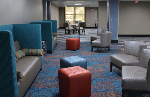 Shawnee Hotel | Holiday Inn Express & Suites Shawnee-Kansas City West by IHG