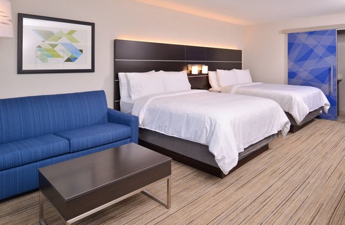 Olathe Hotel | Holiday Inn Express & Suites Olathe West by IHG