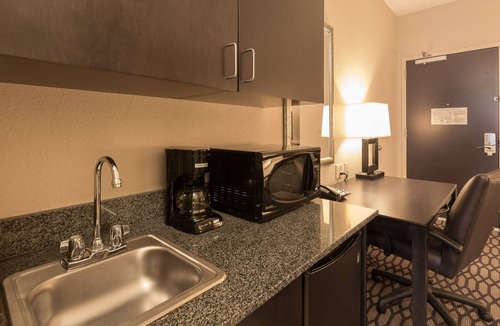 Oklahoma City Hotel | Holiday Inn Oklahoma City North Quail Spgs by IHG