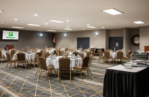 Ontario Hotel | Holiday Inn Ontario by IHG