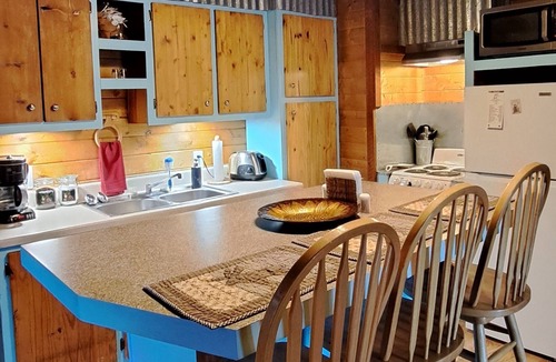 Nogal Cabin | Holly's Hideaway, Cabin in the Woods