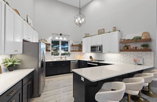 Columbus House | Home Away From Home: From Abandoned to Luxurious!
