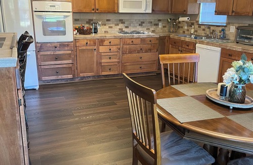 Mesquite House | Home Away from Home - Relaxing 3BR Retreat - Easy Access to Dallas Attractions