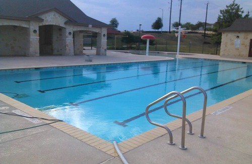 Southside House | Home away from Home-Lackland Graduation *BMT*/Sea World & Six Flags Family Vaca