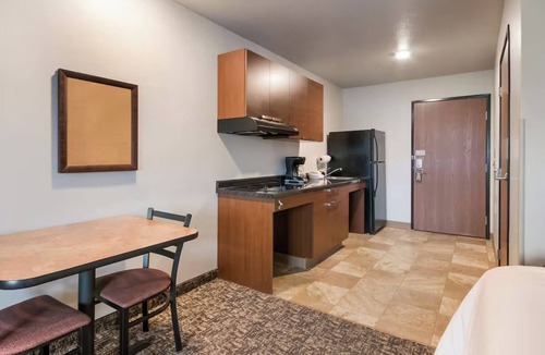Rock Springs Hotel | Home-Like Lodging Near Rock Springs Sports Complex
