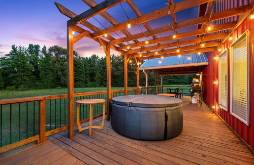 Golden House | Home on 5 Acres with Treehouse