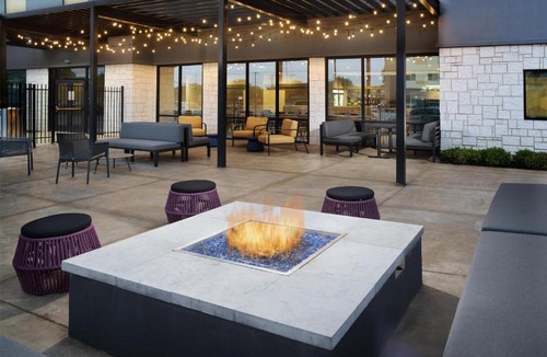 Buckner Terrace - Everglade Park Hotel | Home2 Suites By Hilton Dallas East