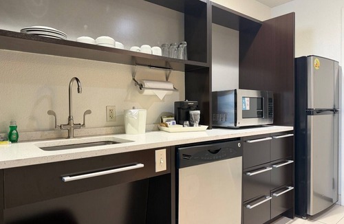 Biggs Field Hotel | Home2 Suites by Hilton El Paso Airport, TX
