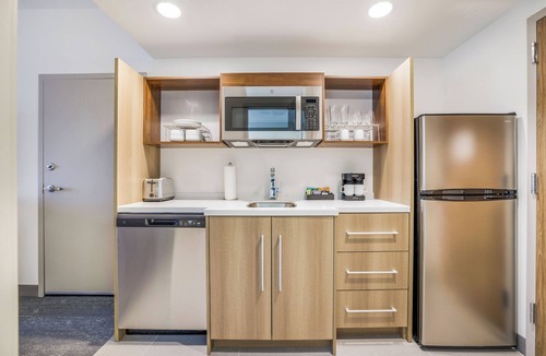 Aurora Hotel | Home2 Suites Hilton Aurora Medical Center