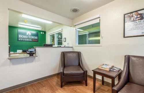 Irving Hotel | HomeTowne Studios by Red Roof Dallas - Irving