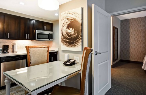 Southeast Arlington Hotel | Homewood Suites by Hilton Dallas Arlington South