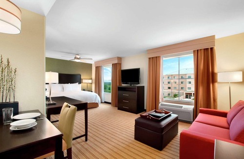 Fort Worth Hotel | Homewood Suites by Hilton Fort Worth West at Cityview, TX