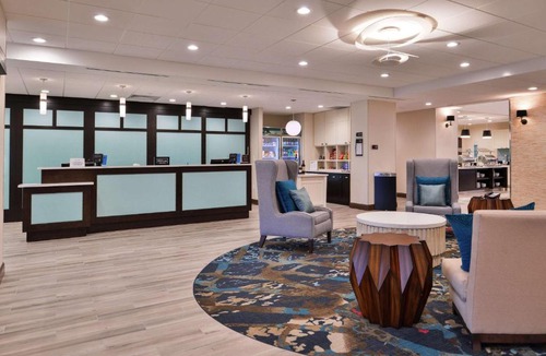 Des Moines Hotel | Homewood Suites Des Moines Airport