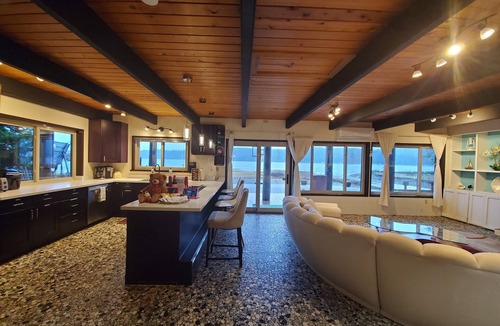 Belfair House | *HOOD CANAL'S WATERFRONT Shoofly Creek Retreat*