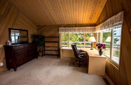 Belfair House | *HOOD CANAL'S WATERFRONT Shoofly Creek Retreat*