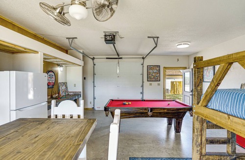 Palo Pinto County House | Hot Tub + Fire Pit: Possum Kingdom Lake Retreat!