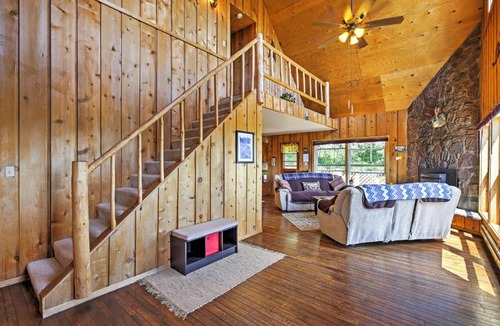 Kremmling House | Hot Tub + Mtn Views: Gore Pass Kremmling Cabin