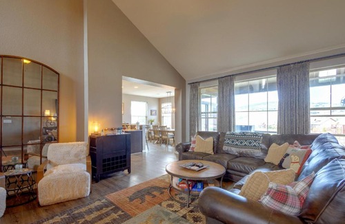 Silvercreek House | Hot Tub, Mtn Views, Resort Perks! Granby Getaway