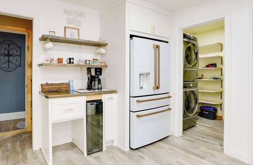 Ransom Canyon House | Hot Tub & Outdoor Kitchen: Ransom Canyon Paradise